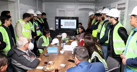 KOÜ'lü öğrenciler Büyükşehir'in projesini inceledi