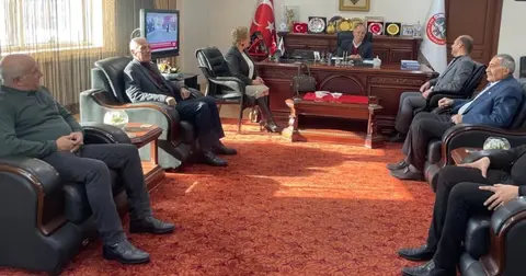 Erzurum'da İYİ Parti'den oda ve dernek ziyareti