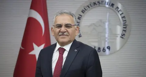 Memduh Büyükkılıç'tan 'Mehmet Akif' mesajı
