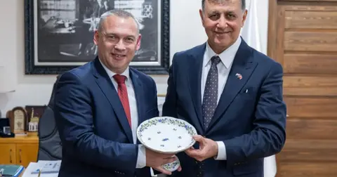 İzmir ile Macaristan arasında kardeş kent ilişkisi kurulacak