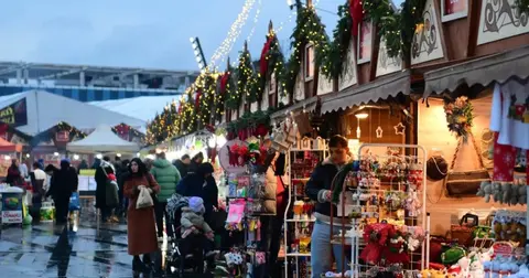 Bursa Osmangazi’de Yeni Yıl Festivali her yaştan vatandaşı buluşturuyor