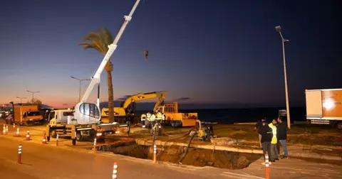 İZSU ekipleri Güzelbahçe–Narlıdere ana iletim hattındaki arızayı giderdi