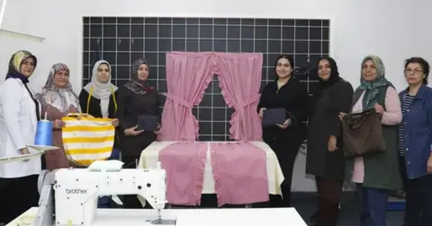 Mersin'de özel  birey annelerine dikiş kursu