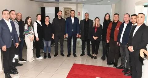 İzmir Çiğli’de yeni yıl öncesi dayanışma