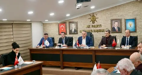 AK Parti Sakarya’da değerlendirme toplantıları yapıldı
