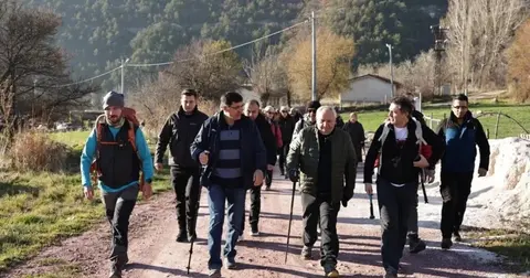 Kütahya’da Gelinkayası mevkiinde doğa yürüyüşü