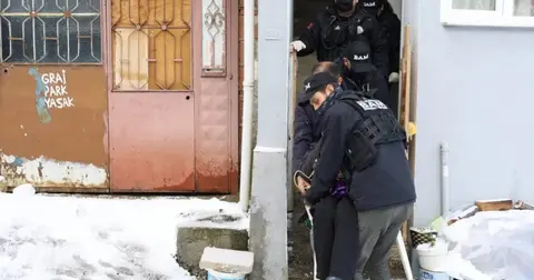 Kar Yağışı Engeli Aşarak Onkoloji Hastası Hastaneye Ulaştırıldı