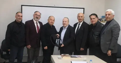 İzmir için sert tablo: Trafik kilit, körfez alarmda, su denize akıyor