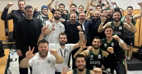 Sakarya Büyükşehir İzmir’den de galip döndü