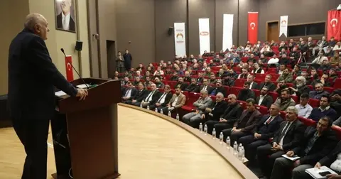 Konya Şeker genç çiftçilere teorik ve uygulamalı eğitim verdi