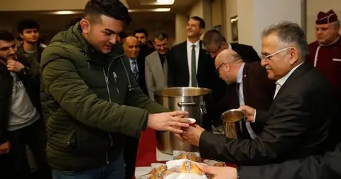 Kayseri Büyükşehir'den 1.4 milyon bardak sıcak çorba
