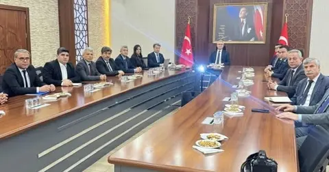 Batman İlçe Milli Eğitim Müdürleri eğitimi Kozluk'ta değerlendirdi