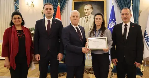 Bursa'da örnek görevliye Başkan Bozbey'den teşekkür