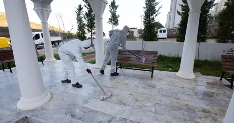 İzmir Narlıdere'de camilerde temizlik çalışması