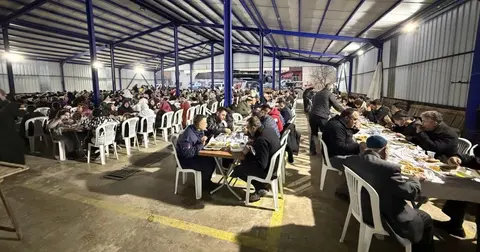 İnhisar’da İlk Toplu İftar Yoğun Katılımla Gerçekleştirildi