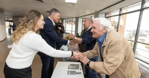 Başkan Tugay İzmir'de huzurevi sakinleriyle bayramlaştı