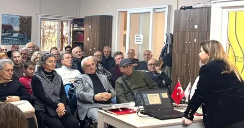 Maltepe Belediyesi, Yaşlılara Saygı Haftası'nda Aktif Yaşlanma Semineri Düzenledi