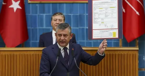 Özgür Özel'den sert eleştiriler... Erken seçim çağrısını yineledi