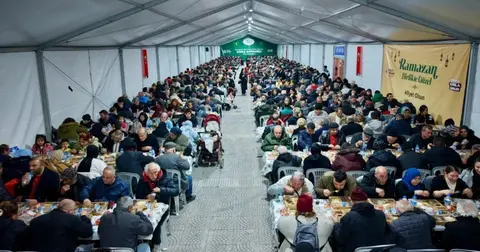Samsun'da iftar çadırlarına yoğun ilgi