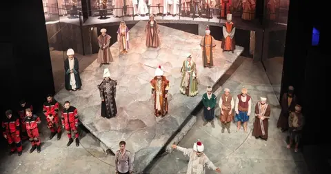 “Sinan” rüzgârı, Kocaeli Şehir Tiyatroları ile İstanbul’da esiyor