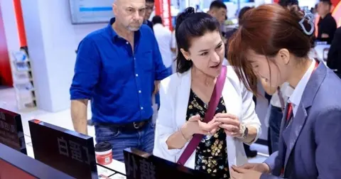 Sinocare 93. CMEF'te dijital inovasyonu sergileyerek küresel kronik hastalık yönetimini ilerletiyor