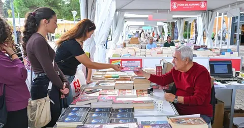 İzmir'de İZKİTAP günleri başlıyor