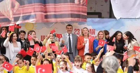 Çavuşoğlu: “Şehrin kaynaklarını çocuklarımız için seferber ediyoruz”