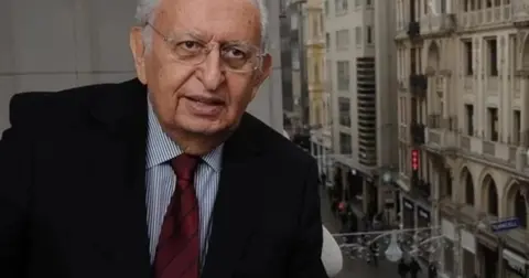 Hüsamettin Cindoruk hayatını kaybetti