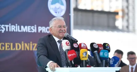 Kayseri Büyükşehir'den emeklilere 10 bin liralık destek