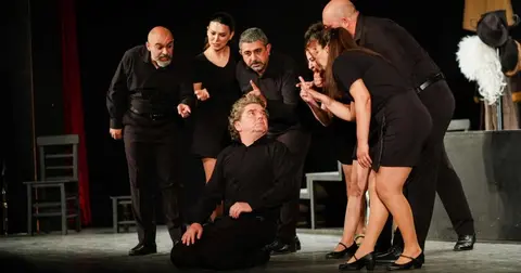 Manisa'a Aziz Nesin’in “Bir Takım Azizlikler” oyunu sahnelendi