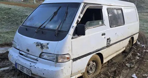 Bilecik Pazaryeri’nde kaçak orman emvaline suçüstü!