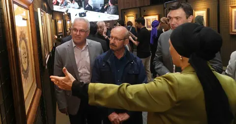 Konya Karatay'da tezhip sergisi açıldı