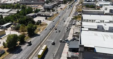 İnegöl Belediyesi yetki alanındaki bölgelerde asfalt uygulamalarına devam ediyor