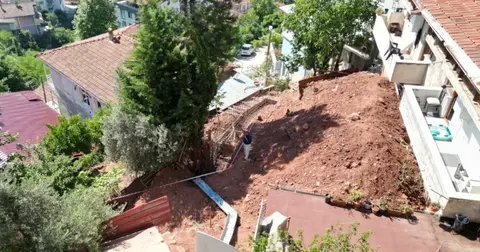 Belediye merdiven ve istinat duvarı üretiyor