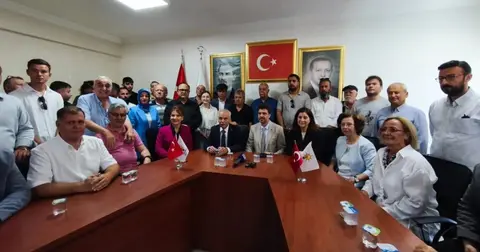 AK Parti'ye katılan Başkan Özcan: Geçişimizin bedeli Keşan'a hizmet olsun