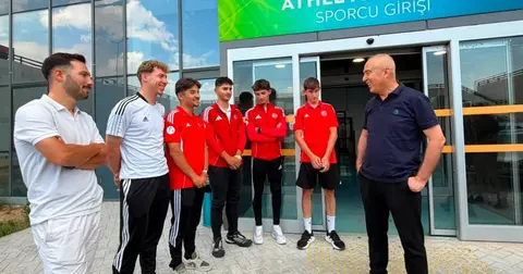 Pist Bisikleti Milli Takımı Almanya'da Türkiye'yi temsil edecek