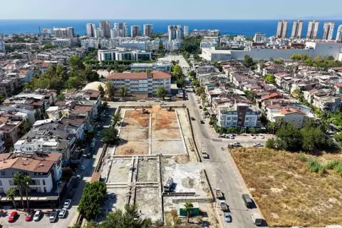 Muratpaşa'ya 4 tenis ve 4 padel kortlu spor kompleksi