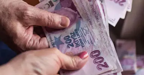 Yaşlı ve engelli aylıkları artışlı hesaplarda