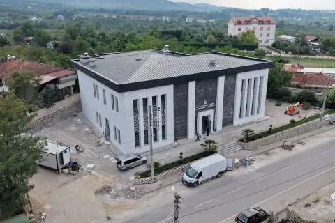 Sakarya Büyükşehir Belediyesi Karapürçek'te SGM ve Mesire Alanı projelerini tamamlıyor