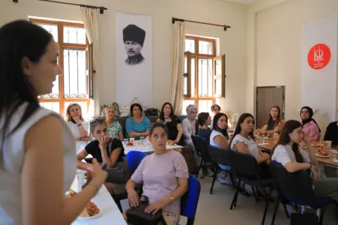 Keçiören'de Etkili Ebeveynlik Semineri Düzenlendi