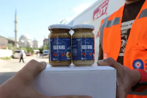 Antalya’da binlerce bebeğe ücretsiz mama desteği