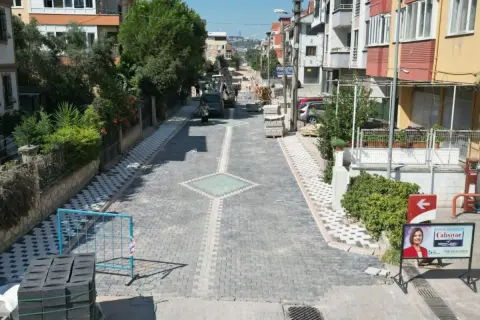 İzmit Yenişehir'de SEDAŞ sonrası yol yenilemesi