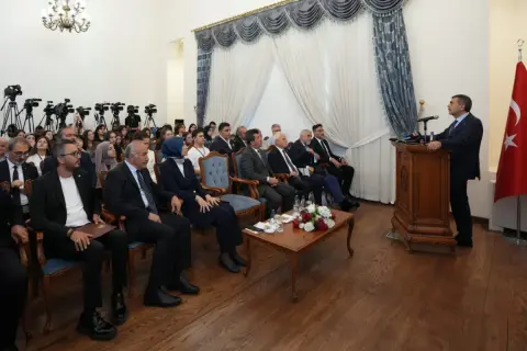 Yusuf Tekin, Dijital Vatan Akademisi'nin açılış dersini verdi