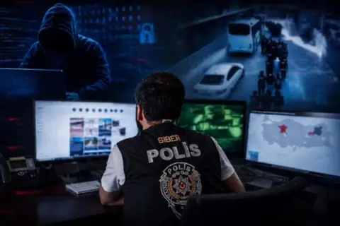18 ilde siber suç operasyonu: 77 gözaltı, 37 tutuklama