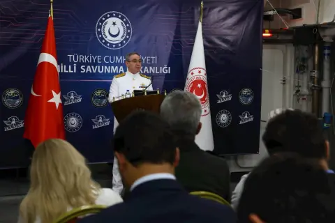 MSB, Gölcük Tersanesi’nde Haftalık Basın Toplantısı Düzenledi