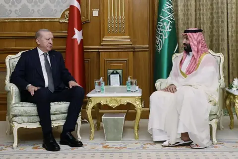 Cumhurbaşkanı Erdoğan, Mekke’de Veliaht Prens Selman ile Görüştü