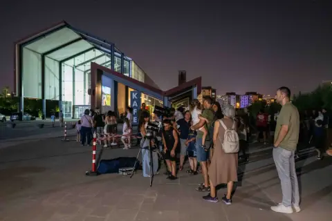 Bornova'da 8500 yıllık höyükte teleskopla gökyüzü