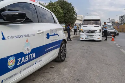 İzmir'de işçi servislerine yoğun denetim: 794 araç işleme
