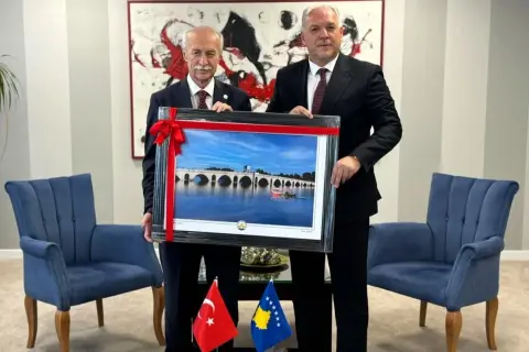 Trakya Üniversitesi Kosova'da eğitim-sağlık köprüsü kurdu
