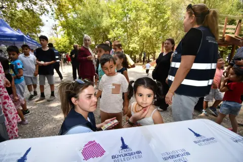 Bayraklı'lılardan Karagöl'de dayanışma pikniği